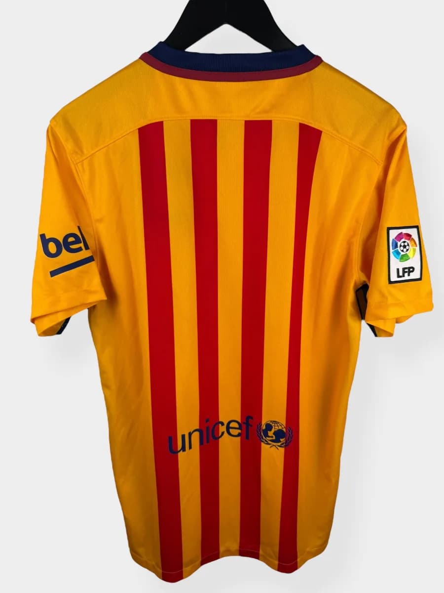 2015/16 Barcelona Away shirt - view 3 of 5