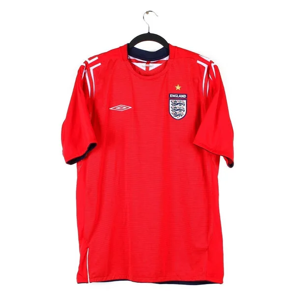 2004/06 England shirt
