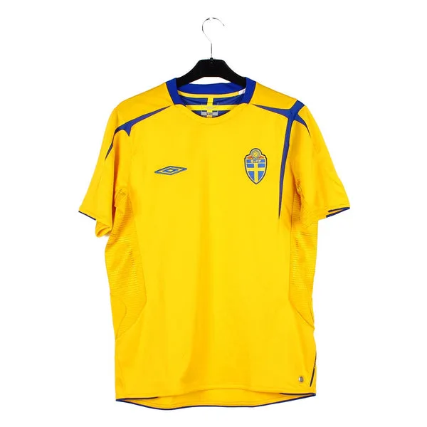 2005/06 Sweden shirt