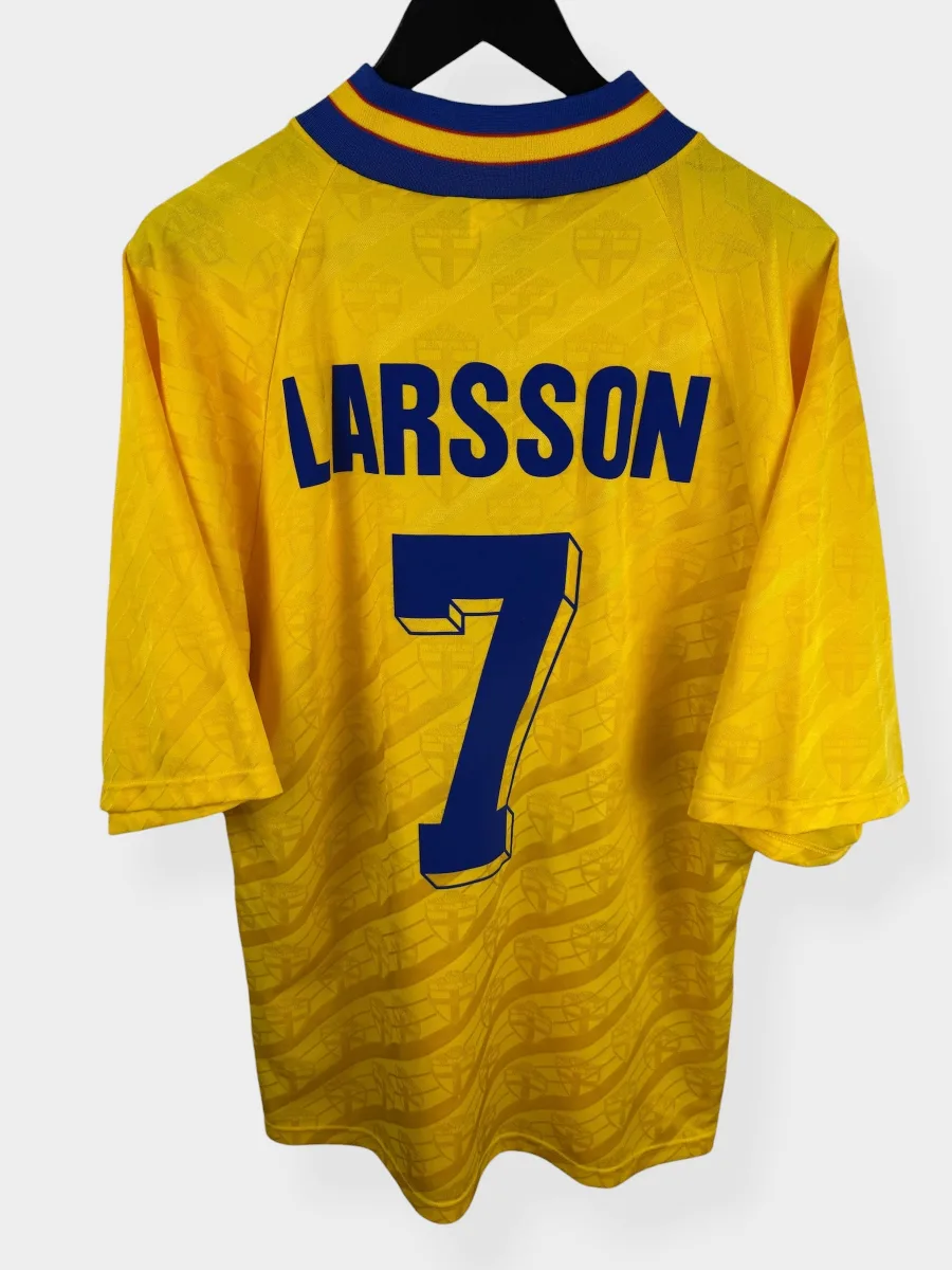 1994-96 SWEDEN HOME SHIRT LARSSON #7 XL