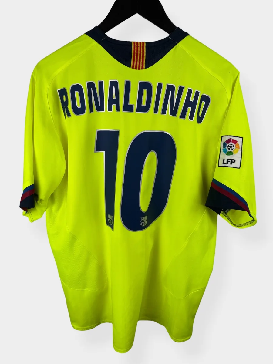 2005-06 BARCELONA AWAY SHIRT RONALDINHO #10 L