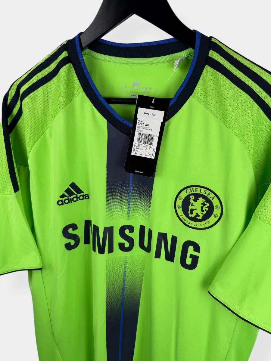 2010-11 CHELSEA third shirt, view 4