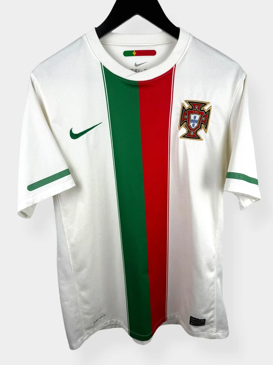 2010-11 PORTUGAL AWAY SHIRT M