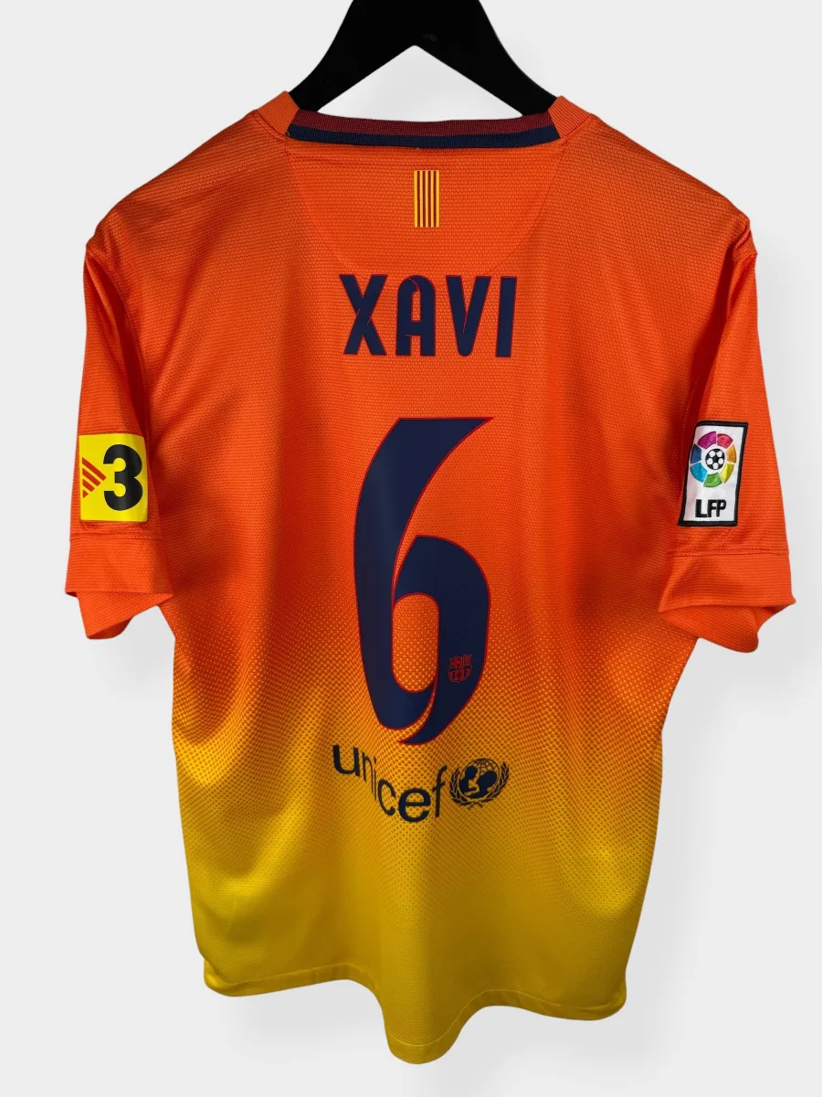 2012-13 BARCELONA AWAY SHIRT XAVI #6 M