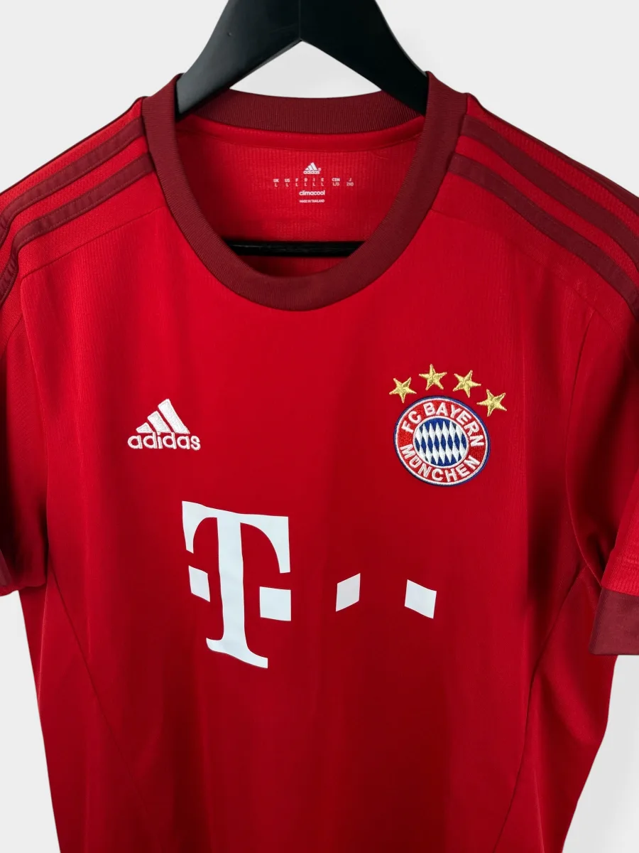 2015-16 BAYERN MUNICH home shirt, view 3