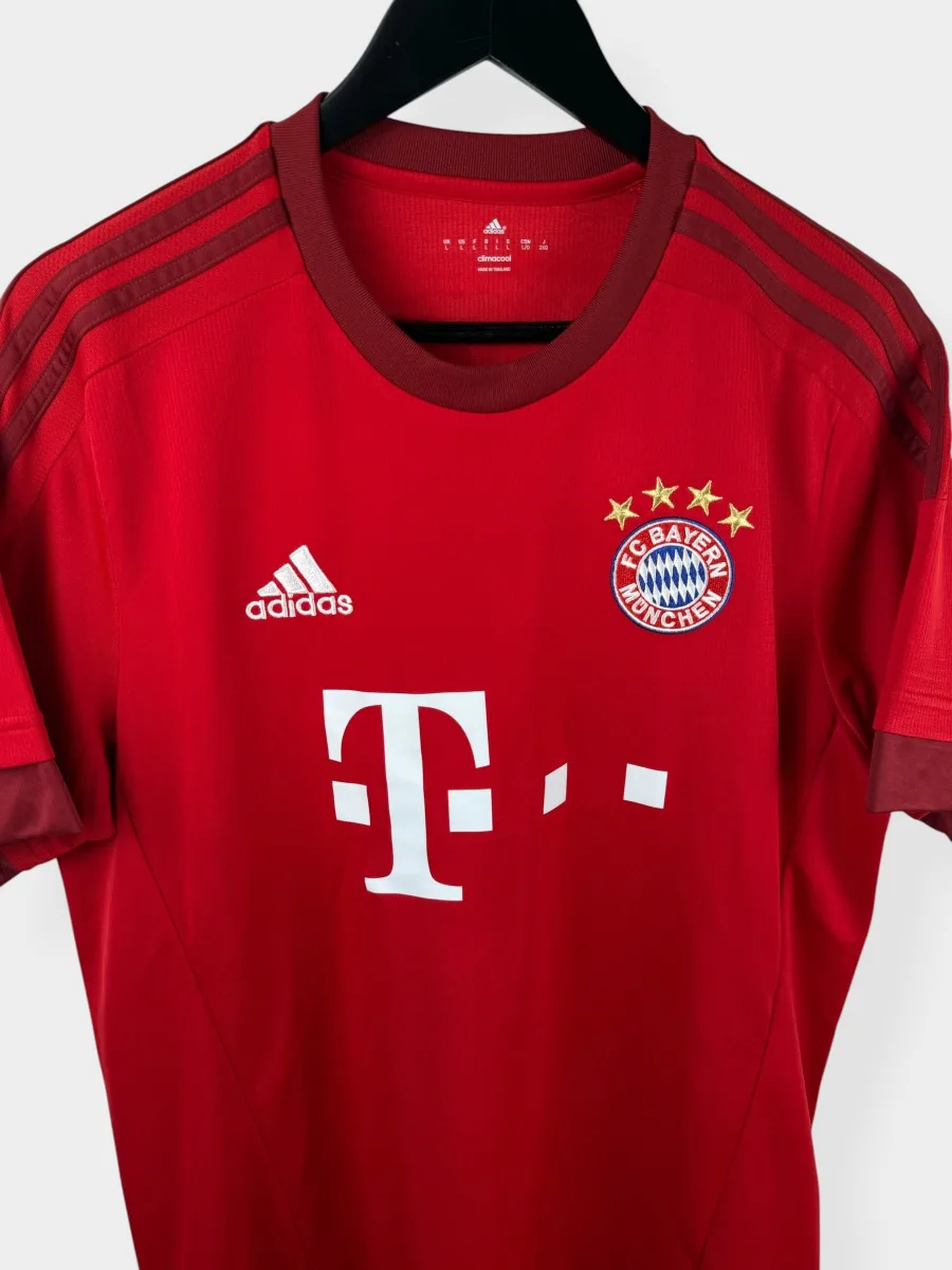 2015-16 BAYERN MUNICH home shirt, view 4