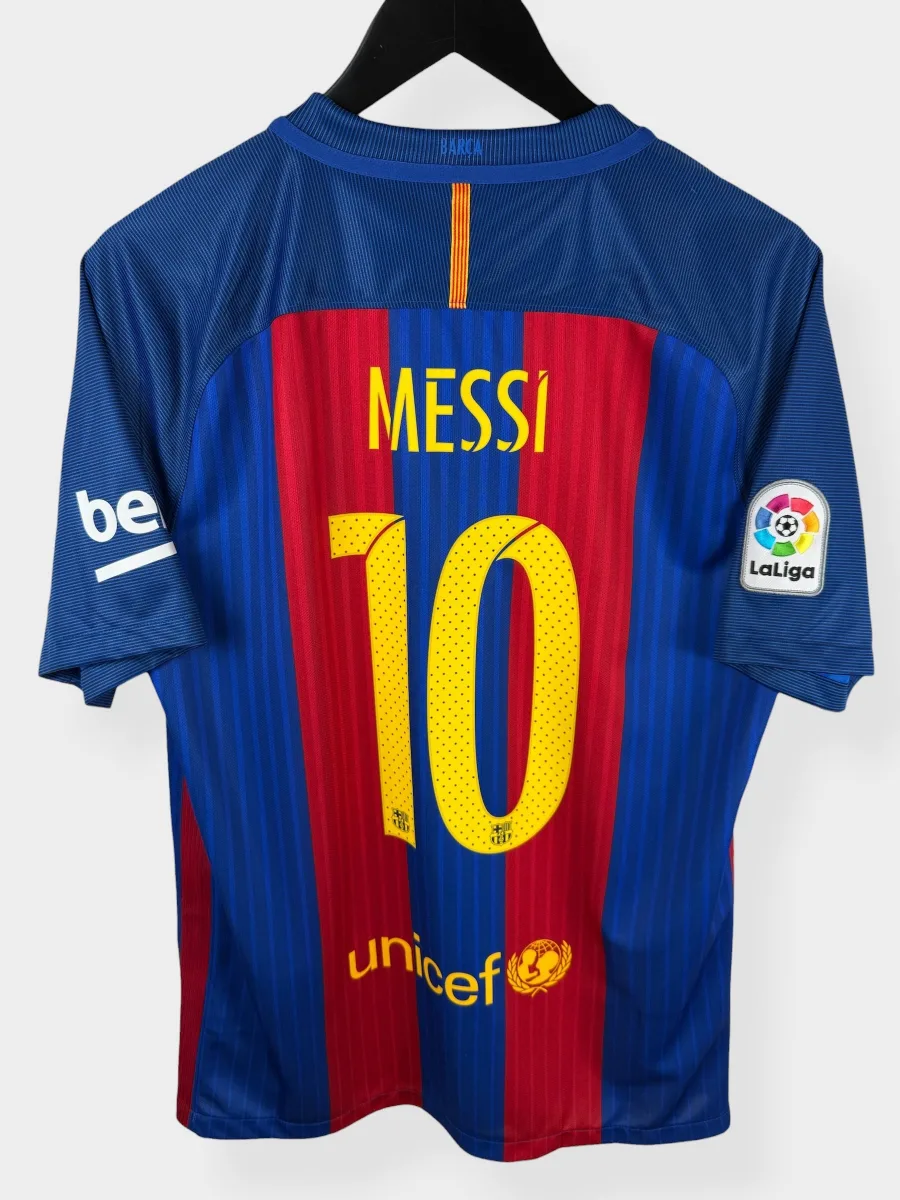 2016-17 BARCELONA HOME SHIRT MESSI #10 M