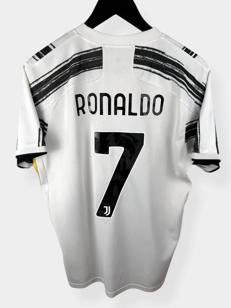 2020-21 JUVENTUS HOME SHIRT RONALDO #7 M