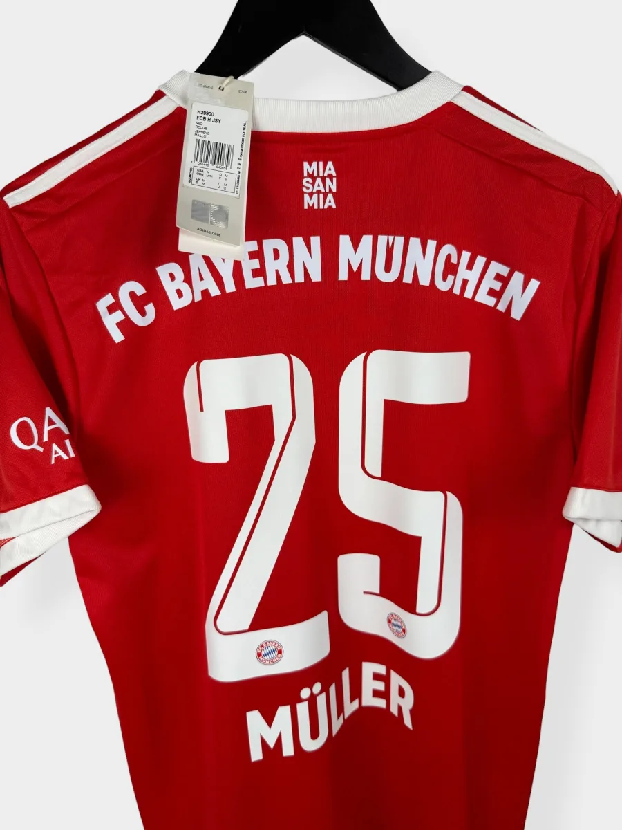 2022-23 BAYERN MUNICH home shirt, view 3