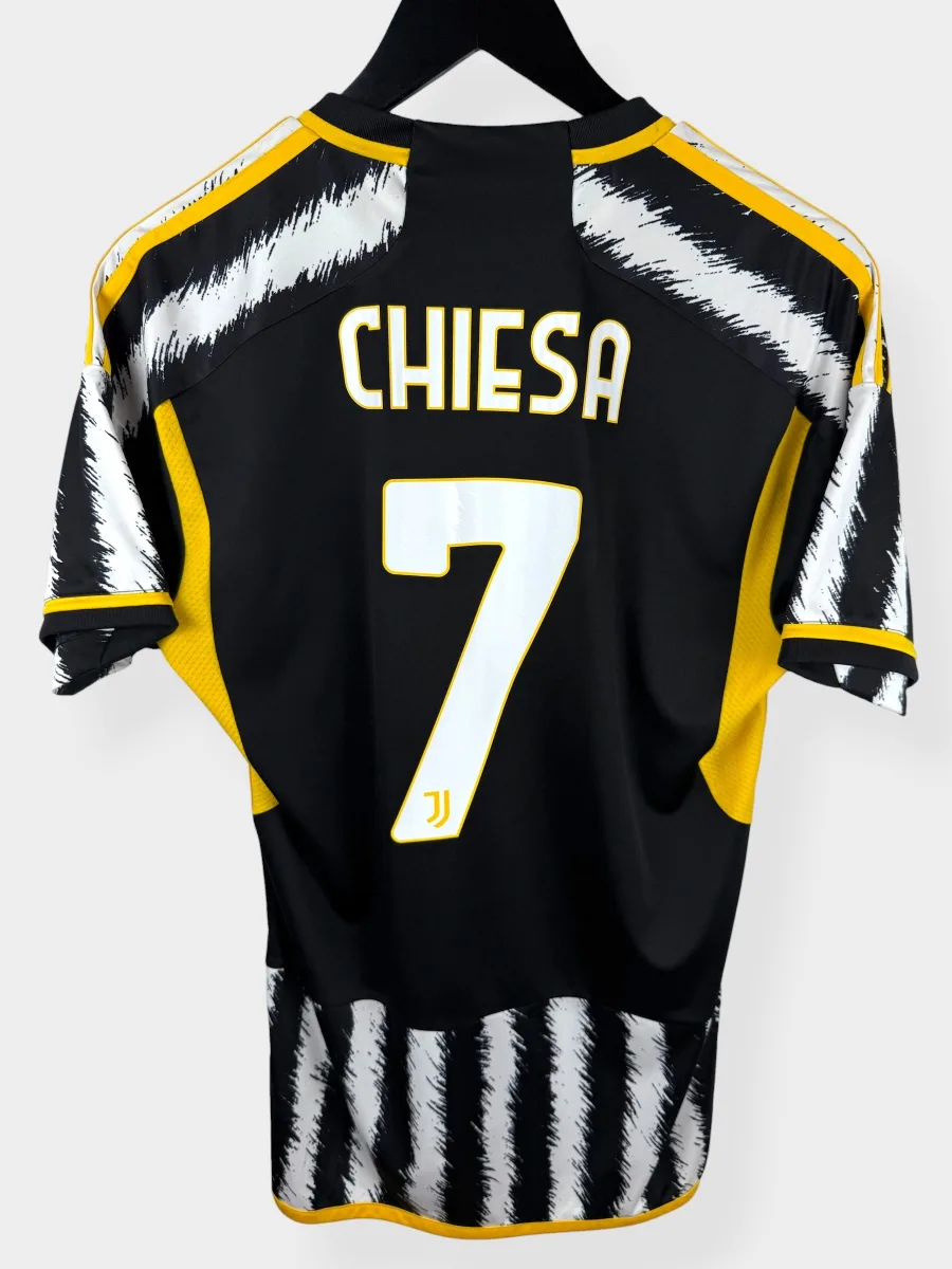 2023-24 JUVENTUS HOME SHIRT CHIESA #7 M